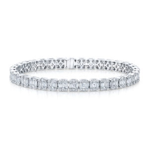 18K White Gold Emerald Cut Diamond Tennis Bracelet